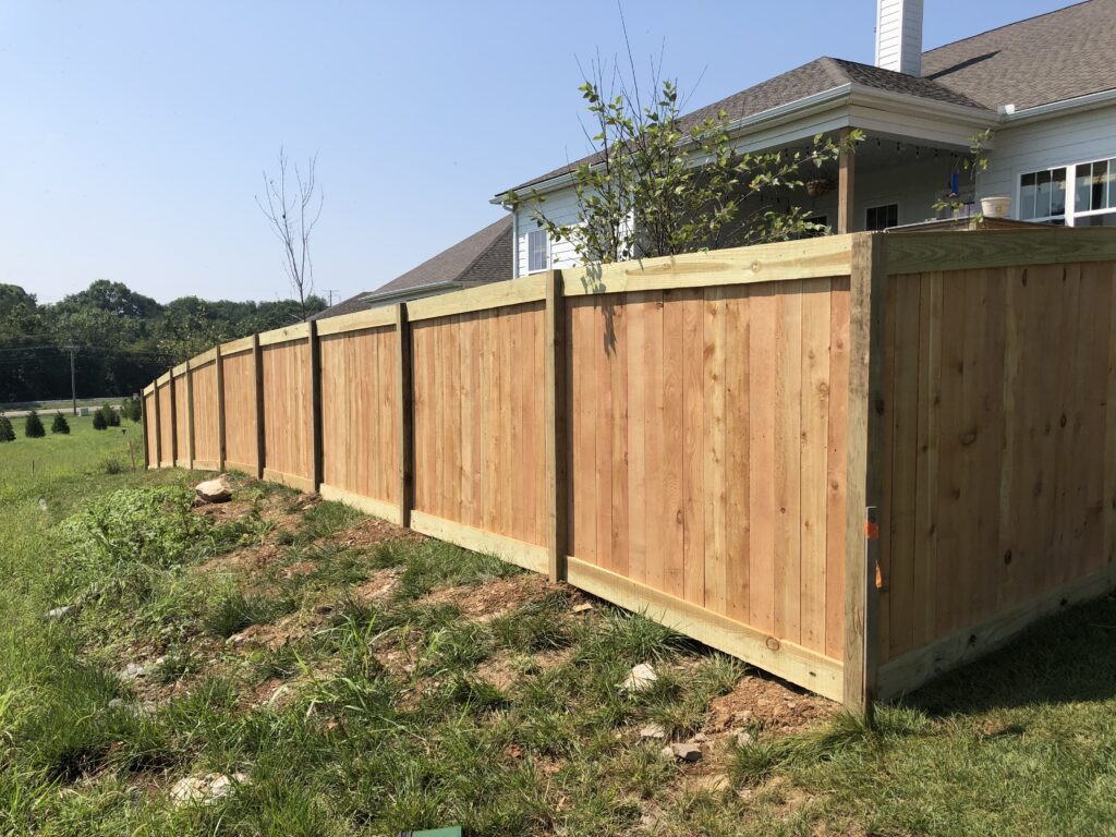 Privacy with face,cap,bottom board and exposed posts